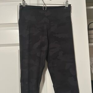 lululemon leggings black camp aligns